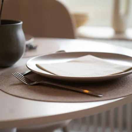 Designer Zwischen Rhein Und Petersberg *